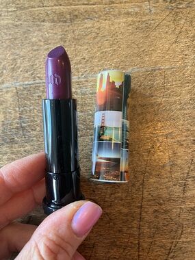 New archive Urban Decay Maria comfort matte lipstick plum purple burgundy SALE